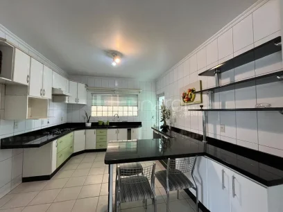 Casa com 3 Dormitórios - Miniatura - Lunardi Imóveis