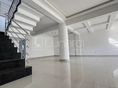 Casa com 4 Dormitórios - Miniatura - Lunardi Imóveis