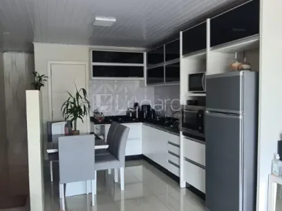 Casa em Condomínio com 2 Dormitórios - Miniatura - Lunardi Imóveis