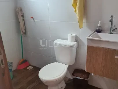 Casa em Condomínio com 2 Dormitórios - Miniatura - Lunardi Imóveis