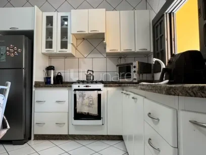 Casa com 3 Dormitórios - Miniatura - Lunardi Imóveis