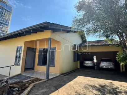 Casa com 3 Dormitórios - Miniatura - Lunardi Imóveis