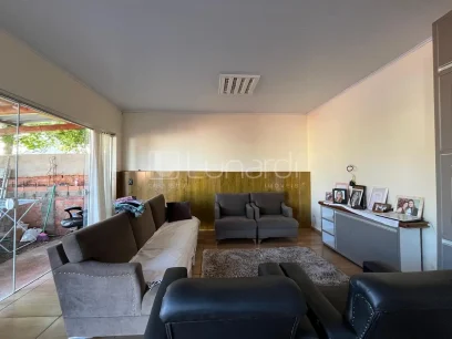 Casa com 1 Dormitório - Miniatura - Lunardi Imóveis