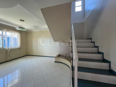 Casa com 4 Dormitórios - Miniatura - Lunardi Imóveis