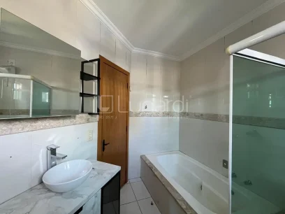 Casa com 4 Dormitórios - Miniatura - Lunardi Imóveis