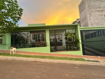 Casa com 2 Dormitórios - Miniatura - Lunardi Imóveis