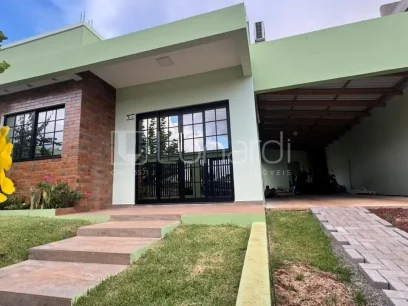 Casa com 2 Dormitórios - Miniatura - Lunardi Imóveis