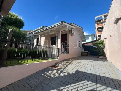 Casa com 2 Dormitórios - Miniatura - Lunardi Imóveis