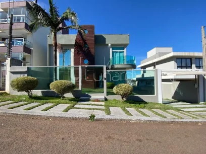 Casa com 3 Dormitórios - Lunardi Imóveis