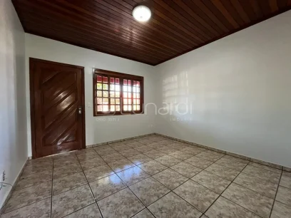 Casa com 3 Dormitórios - Miniatura - Lunardi Imóveis