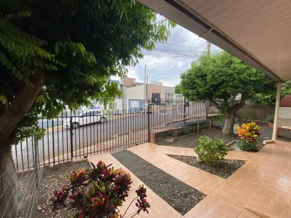 Casa com 3 Dormitórios - Miniatura - Lunardi Imóveis