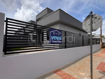 Casa com 2 Dormitórios - Miniatura - Lunardi Imóveis