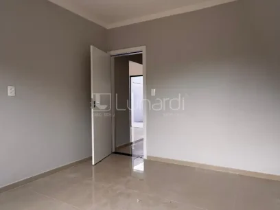 Casa com 2 Dormitórios - Miniatura - Lunardi Imóveis