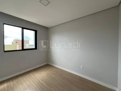 Sobrado com 3 Dormitórios - Miniatura - Lunardi Imóveis