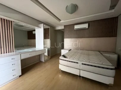 Apartamento com 4 Dormitórios - Miniatura - Lunardi Imóveis