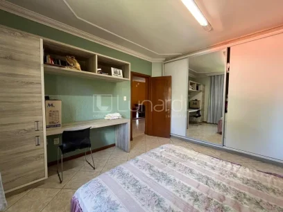 Casa com 4 Dormitórios - Miniatura - Lunardi Imóveis