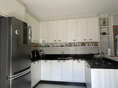 Casa com 2 Dormitórios - Miniatura - Lunardi Imóveis