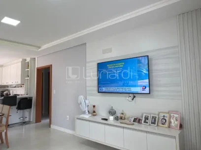 Casa com 2 Dormitórios - Miniatura - Lunardi Imóveis