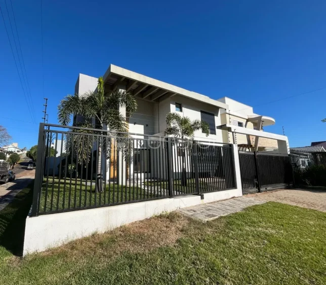 Casa com 3 Suítes - Lunardi Imóveis