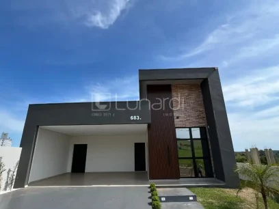 Casa com 3 Dormitórios - Lunardi Imóveis