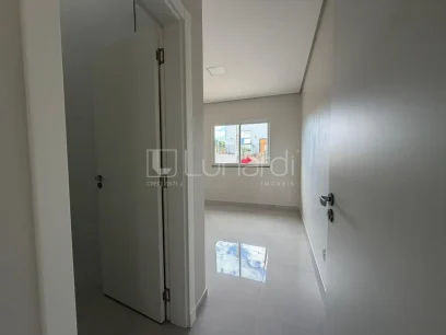 Casa com 2 Dormitórios - Miniatura - Lunardi Imóveis