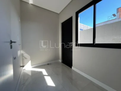 Casa com 3 Suítes - Miniatura - Lunardi Imóveis
