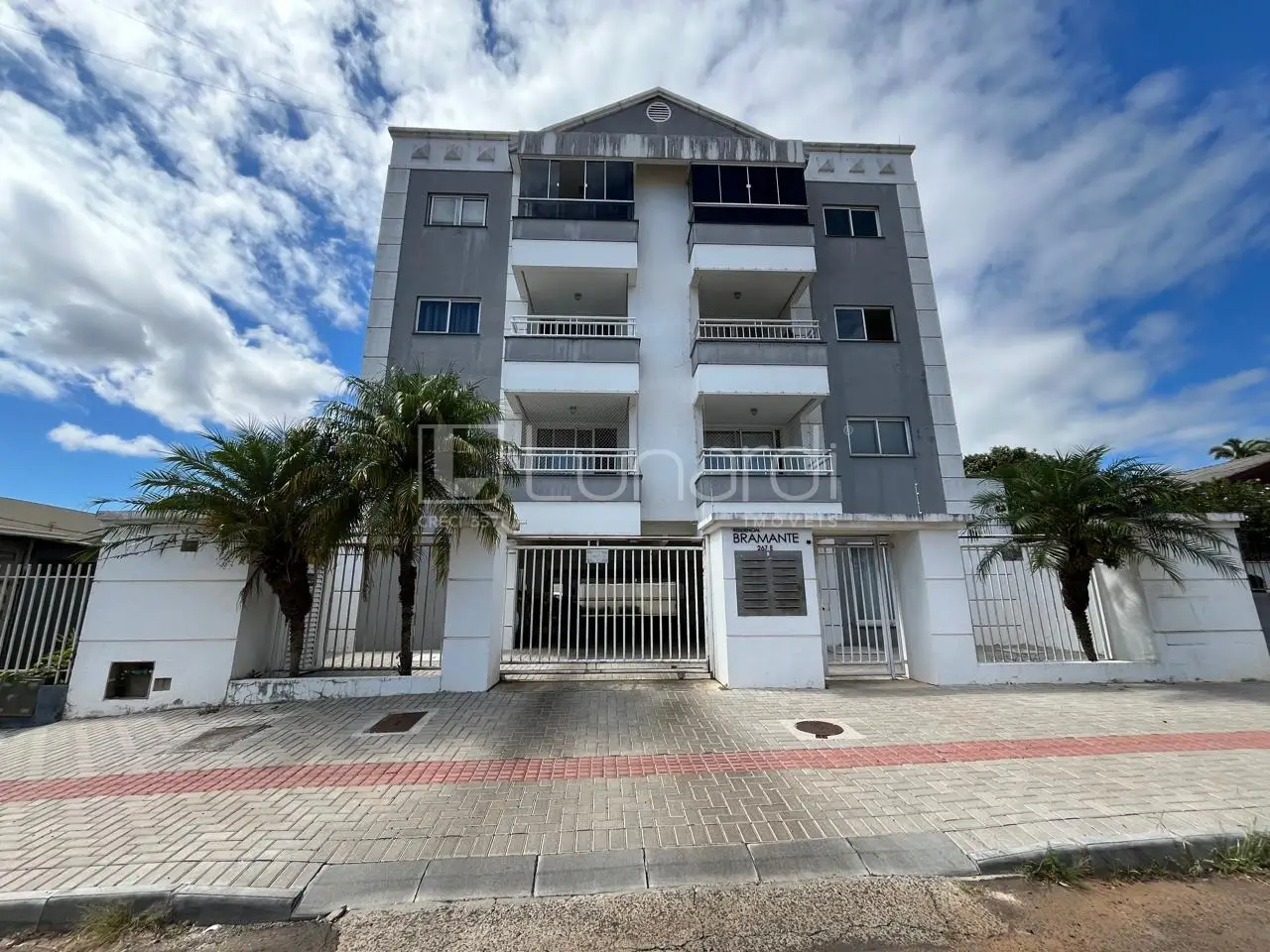 Apartamento com 2 Dormitórios - Lunardi Imóveis
