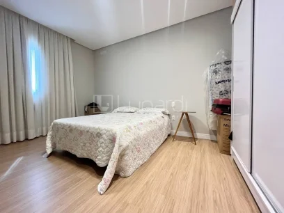 Casa com 3 Dormitórios - Miniatura - Lunardi Imóveis