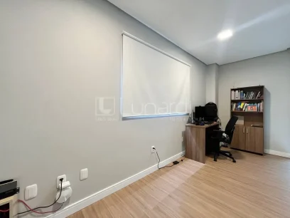 Casa com 3 Dormitórios - Miniatura - Lunardi Imóveis