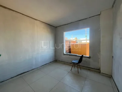 Casa com 2 Dormitórios - Miniatura - Lunardi Imóveis