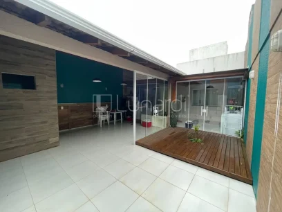 Casa com 2 Dormitórios - Miniatura - Lunardi Imóveis