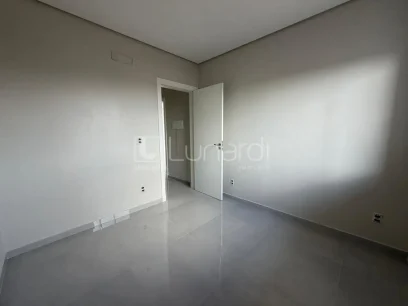 Casa com 2 Dormitórios - Miniatura - Lunardi Imóveis