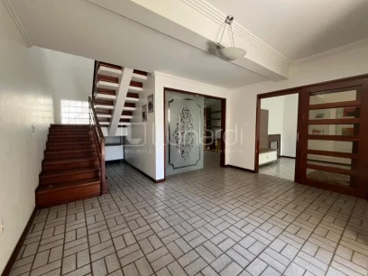 Casa com 4 Dormitórios - Miniatura - Lunardi Imóveis