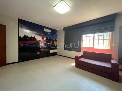 Casa com 4 Dormitórios - Miniatura - Lunardi Imóveis