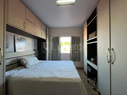 Casa com 1 Dormitório - Miniatura - Lunardi Imóveis