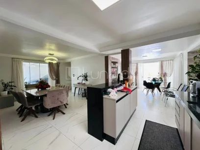 Casa com 3 Dormitórios - Miniatura - Lunardi Imóveis