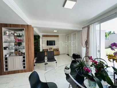 Casa com 3 Dormitórios - Miniatura - Lunardi Imóveis