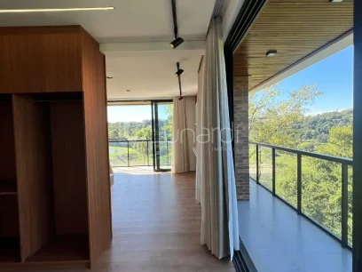 Casa em Condomínio com 3 Dormitórios - Miniatura - Lunardi Imóveis