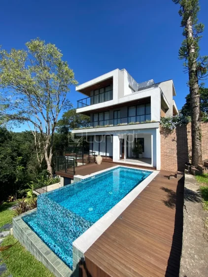 Casa em Condomínio com 3 Dormitórios - Lunardi Imóveis