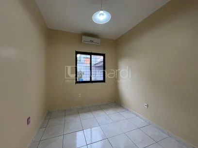 Casa com 3 Dormitórios - Miniatura - Lunardi Imóveis
