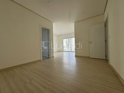 Apartamento com 4 Dormitórios - Miniatura - Lunardi Imóveis