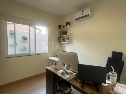 Casa com 3 Dormitórios - Miniatura - Lunardi Imóveis