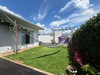 Casa com 3 Dormitórios - Miniatura - Lunardi Imóveis