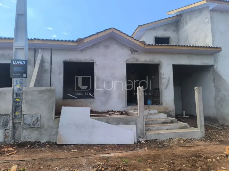 Casa com 2 Dormitórios - Lunardi Imóveis