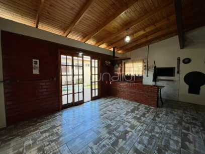 Casa com 4 Dormitórios - Miniatura - Lunardi Imóveis