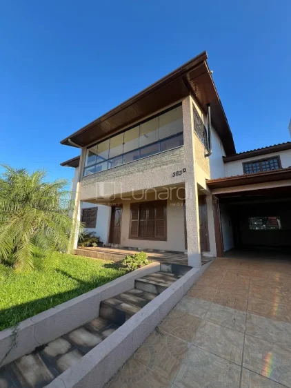 Casa com 4 Dormitórios - Lunardi Imóveis