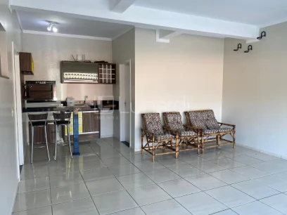 Casa com 3 Dormitórios - Miniatura - Lunardi Imóveis