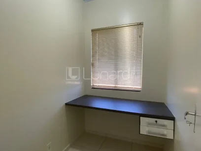 Casa com 3 Dormitórios - Miniatura - Lunardi Imóveis