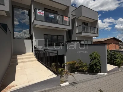 Sobrado com 3 Dormitórios - Miniatura - Lunardi Imóveis