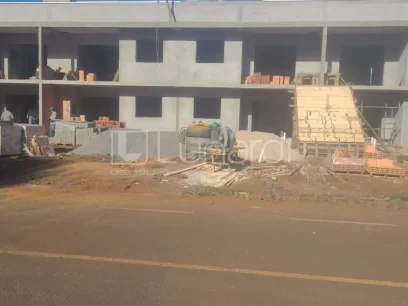 Sobrado com 3 Dormitórios - Miniatura - Lunardi Imóveis